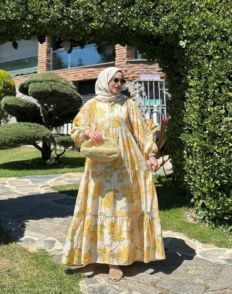 ÇİÇEK DESENLİ ELBİSE