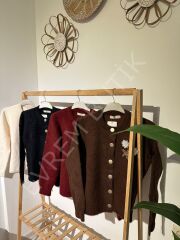 ANGORA BROŞLU HIRKA