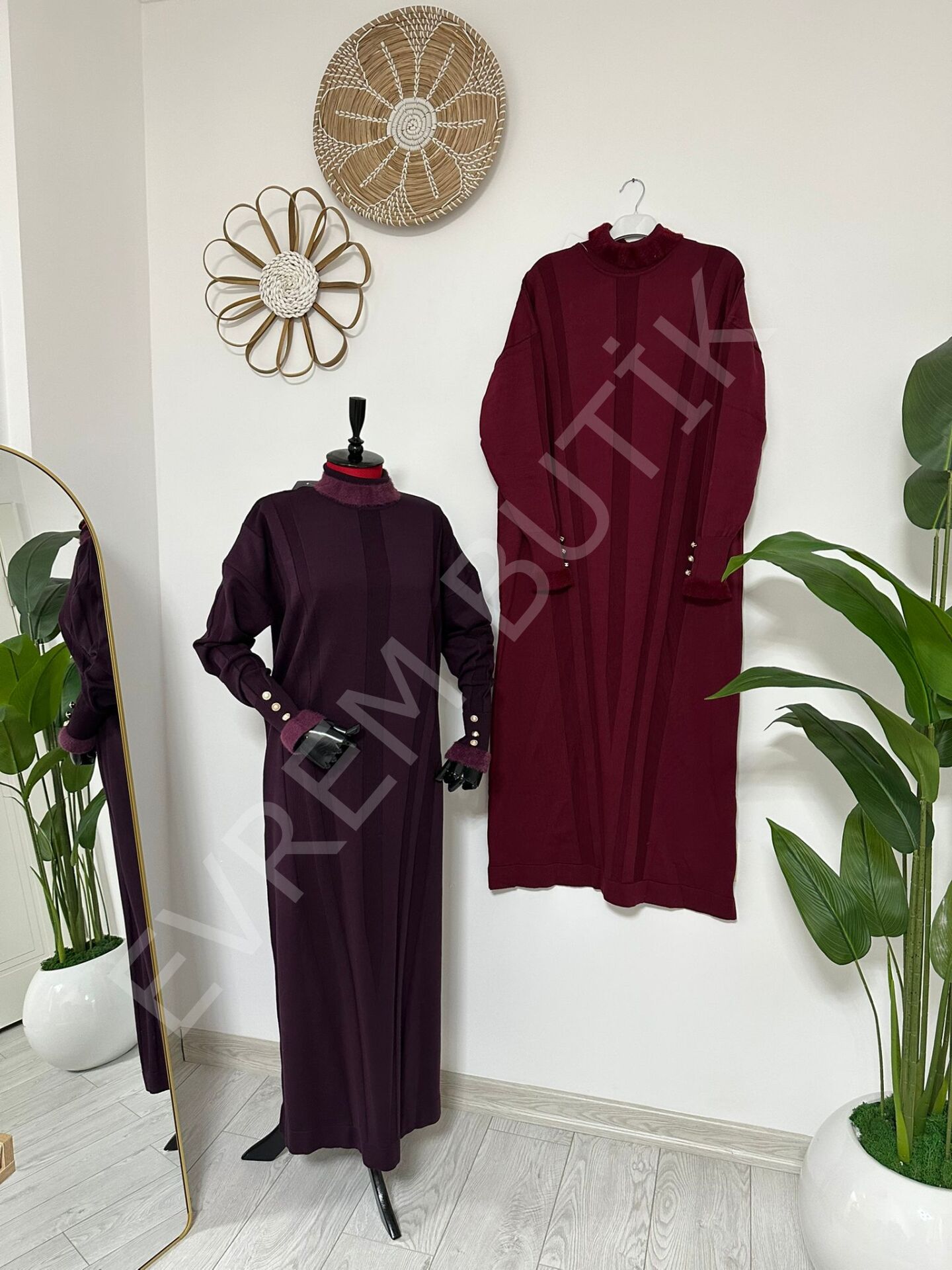 PELUŞ DETAYLI PERA ELBİSE